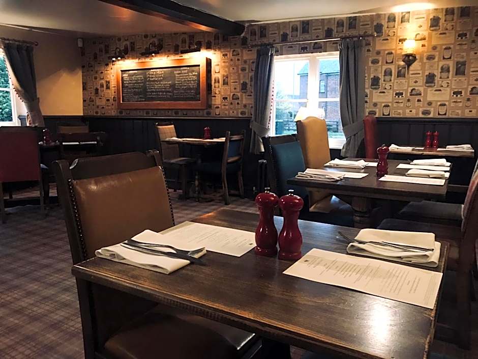The Crown Pub, Dining & Rooms