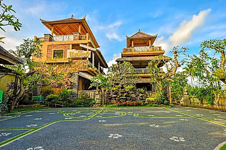 Uma Shanty Near to Lempuyang