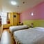 Yuting Hotel (Guangzhou Shangxiajiu Pedestrian Street Hualinsi Subway Station)