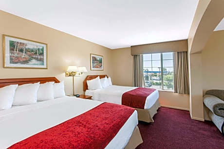 Queen Room with Two Queen Beds - Non-Smoking