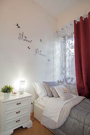 Triple Room with Shared Bathroom