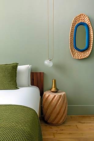 Signature One Bedroom Suite