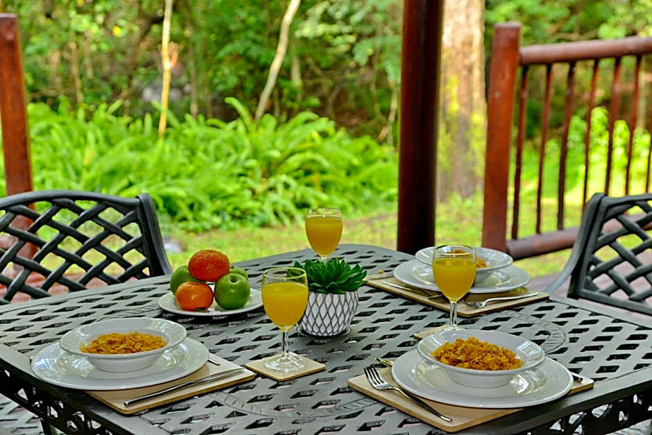 Cambalala - Luxury Units - in Kruger Park Lodge - Serviced Daily, Free Wi-Fi