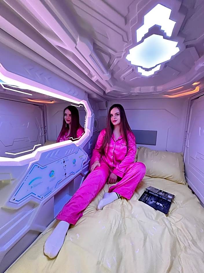 Сapsule Kijowska Stadium Floor -1 no window - Self Check in