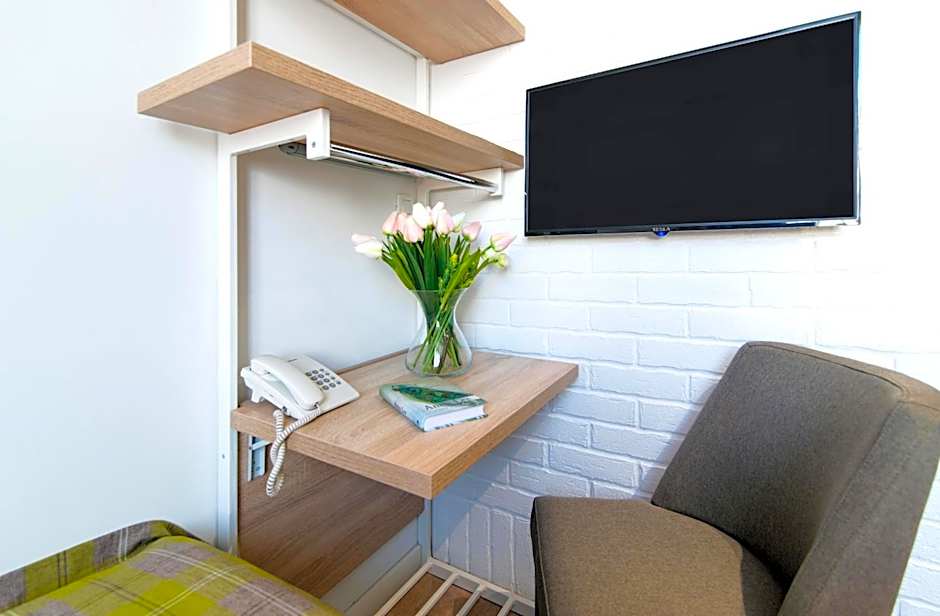 Belgrade Inn Garni Hotel