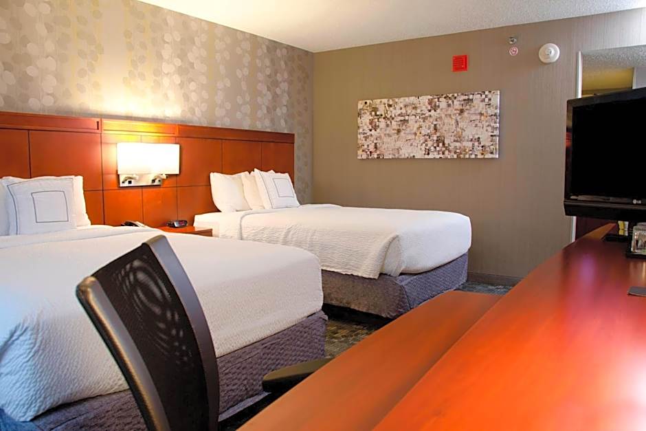 Courtyard by Marriott Waterbury Downtown