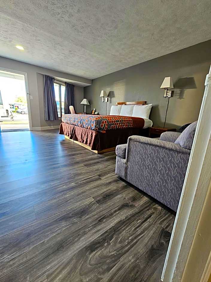 Royal Inn Motel