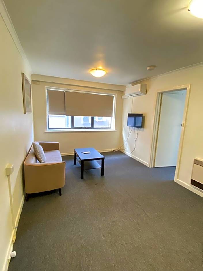 City Edge East Melbourne Apartment Hotel