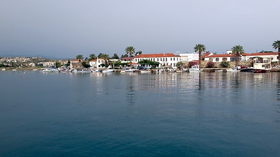 Deniz Yildizi Butik Pansiyon – Seferihisar/Izmir, AL