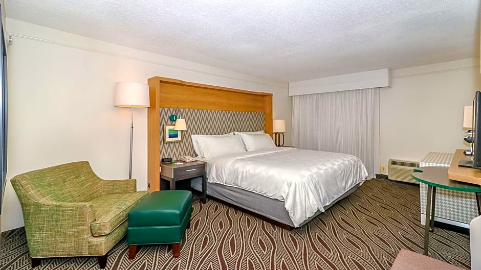 Holiday Inn Oceanfront at Surfside Beach, an IHG Hotel