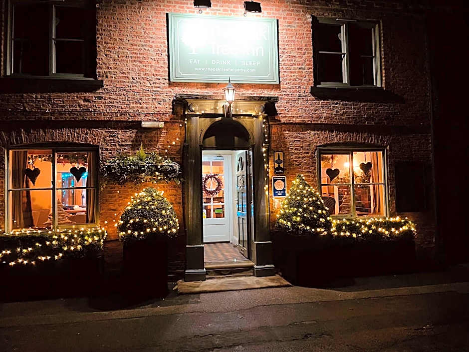 Oak Tree Inn