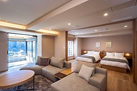 Presidential Corner Suite with Tatami Area with Two Different Types of Hot Springs