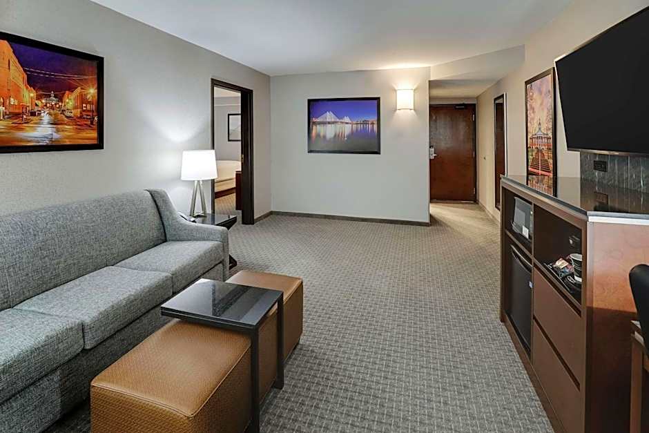 Drury Inn & Suites Cape Girardeau