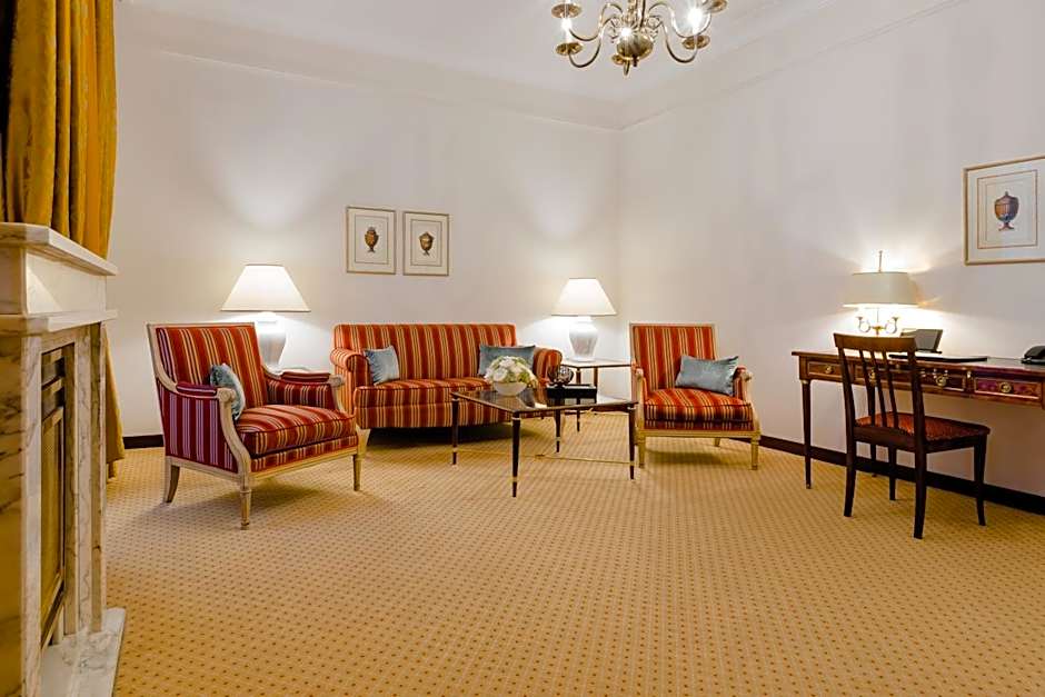 Excelsior Hotel Ernst