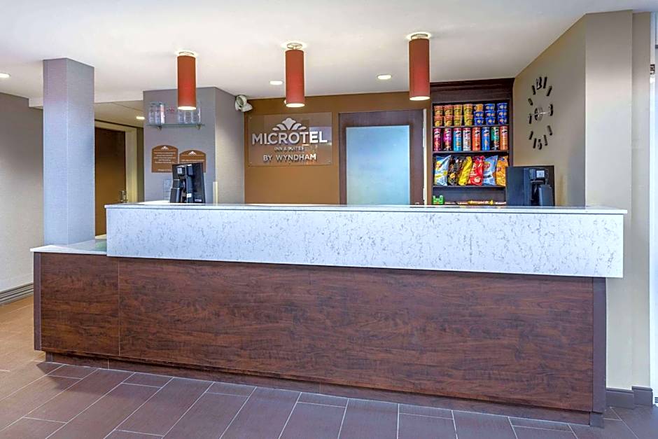 Microtel Inn & Suites by Wyndham Timmins