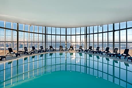 Eurostars Oasis Plaza