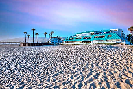 Seaventure Beach Hotel