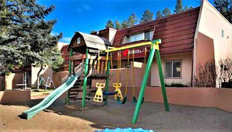 Pinecliff Village Resort