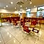 Toyoko Inn Yokohama Shinkoyasu Ekimae