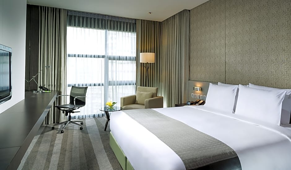 Holiday Inn Bangkok Sukhumvit An Ihg Hotel Thailand Contact Us