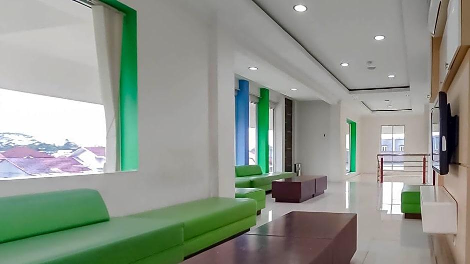 Urbanview Hotel Syariah Dapen Pontianak by RedDoorz