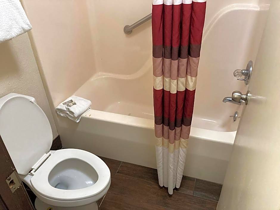 Red Roof Inn Cookeville - Tennessee Tech