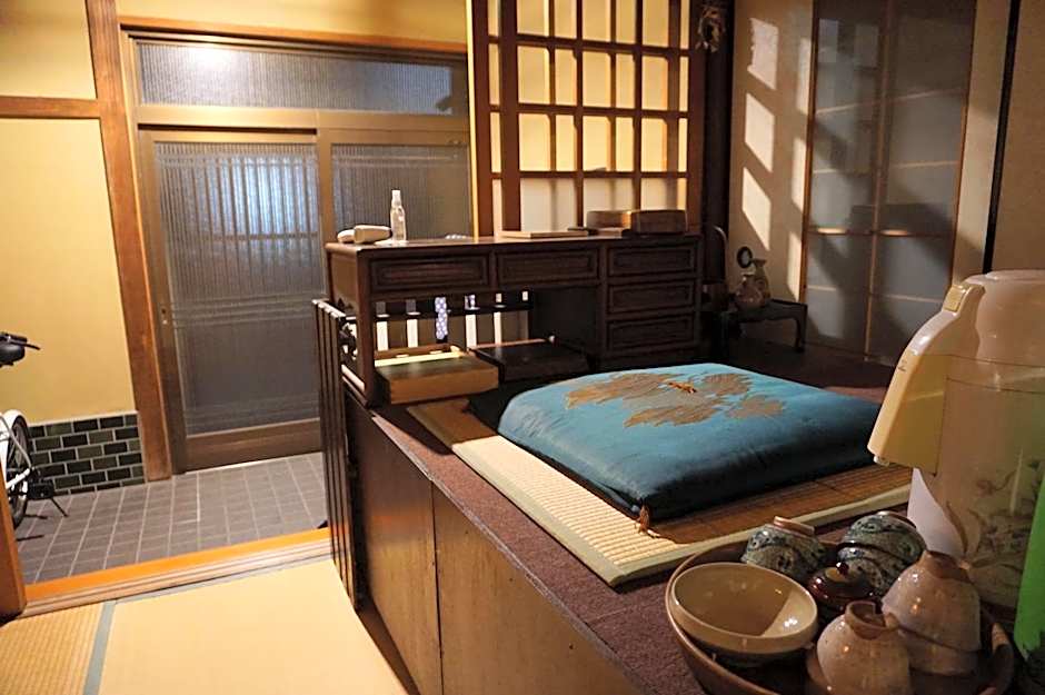 Guesthouse Ten-roku - Female Only