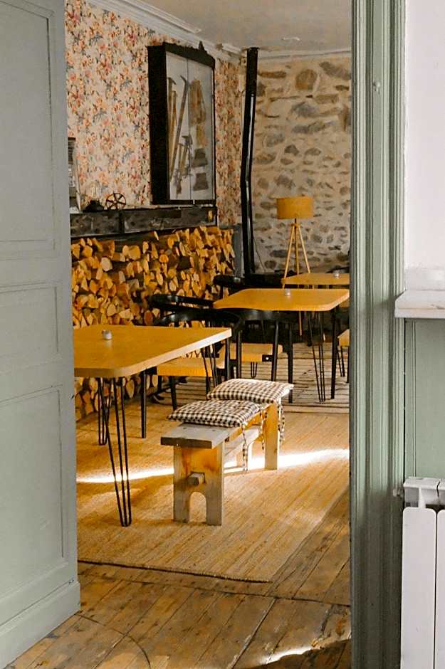 Hostel Baqueira - Refugi Rosta - PyrenMuseu