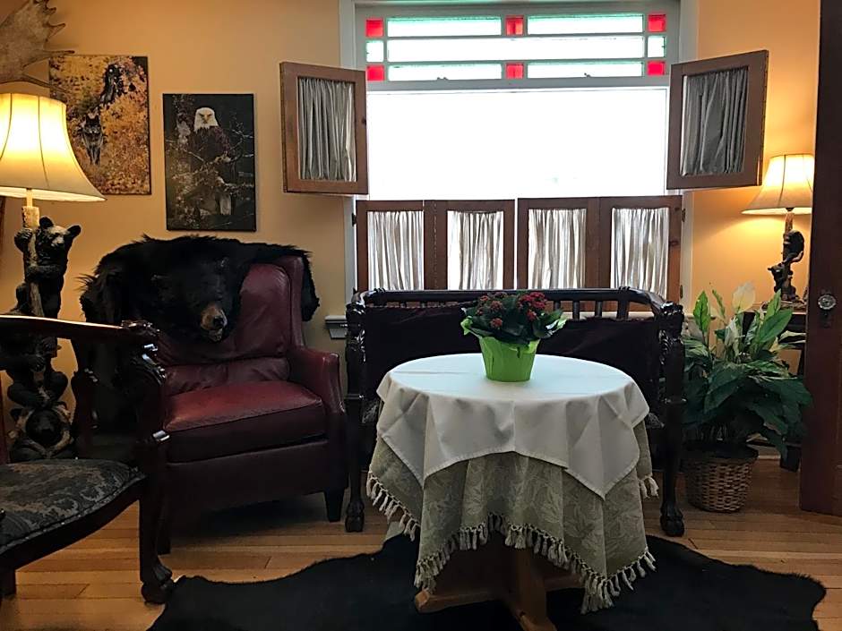 Holiday Lodge Bed and Breakfast