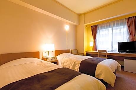 Twin Room - Non-Smoking, Late Check-Out Until 12:00 PM