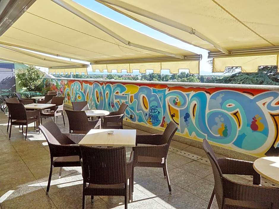 Hotel Excelsior Magenta