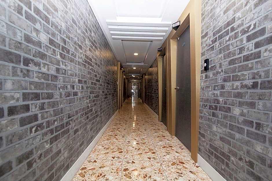 Gunsan Hotel May