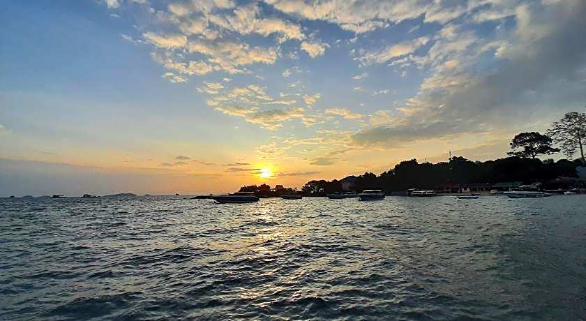 Runa Runa The Best Samed Island