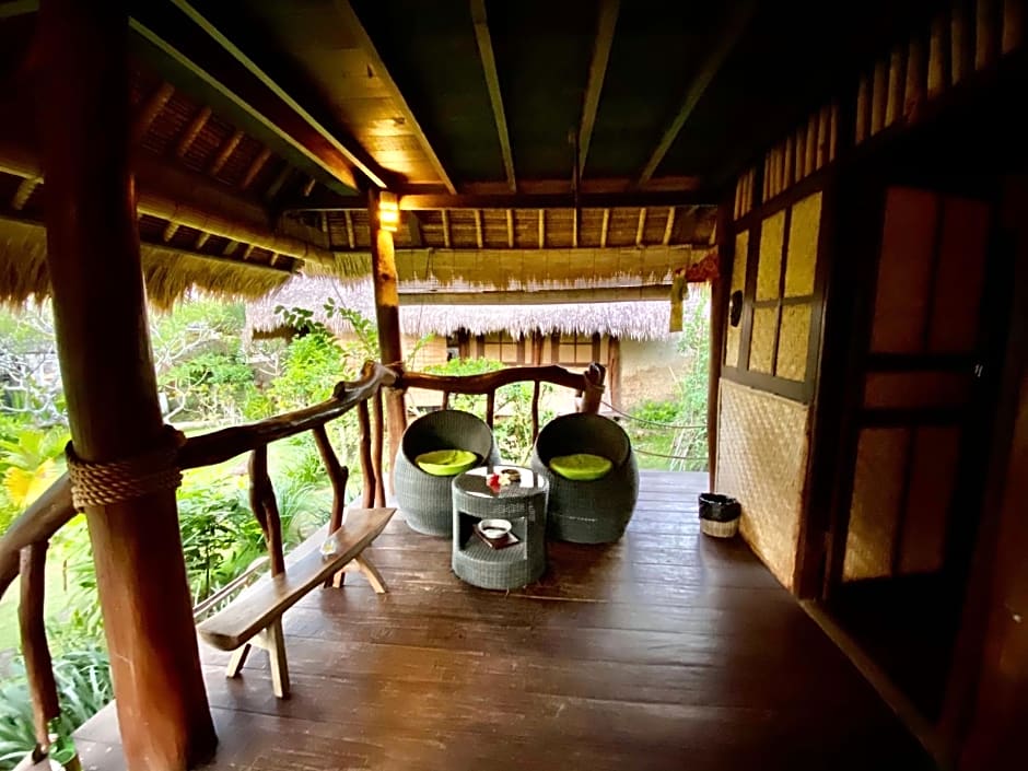 Flower Bud Bungalow Balangan