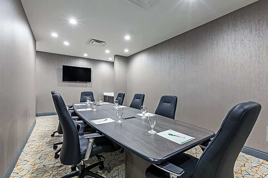 Holiday Inn Houston NE-Bush Airport Area By IHG