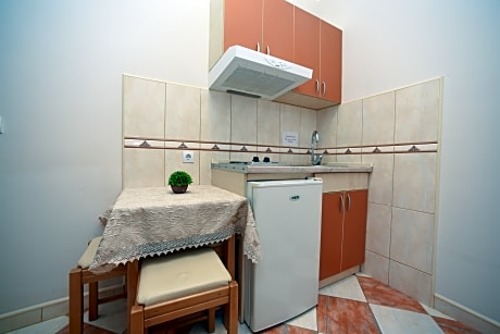 APARTMENT WITH 3 BEDS NO5