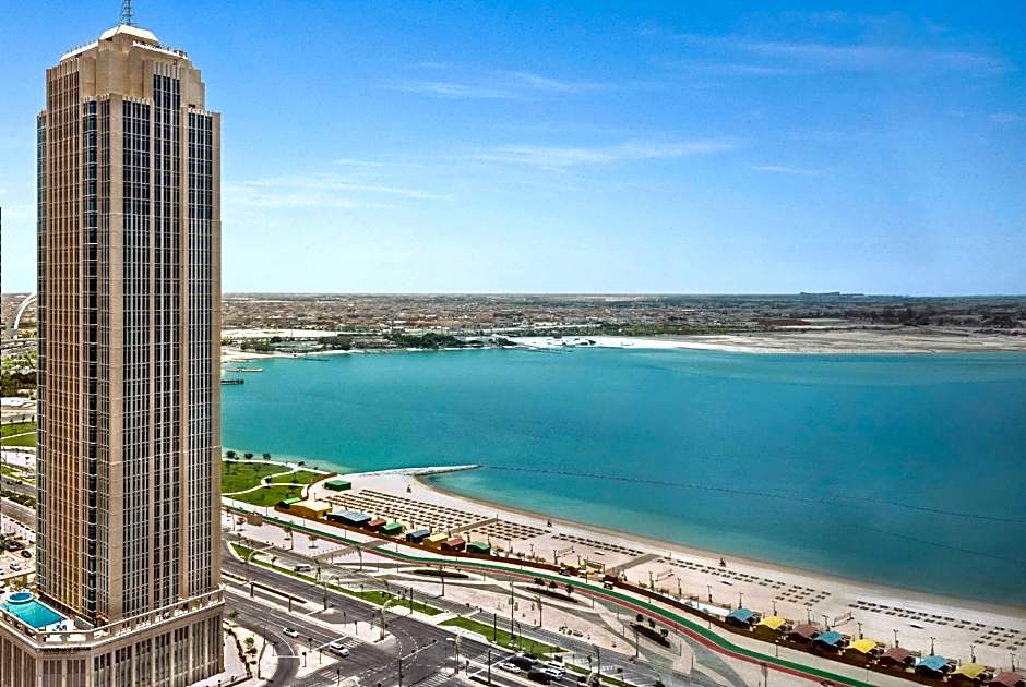 Wyndham Grand Doha West Bay Beach