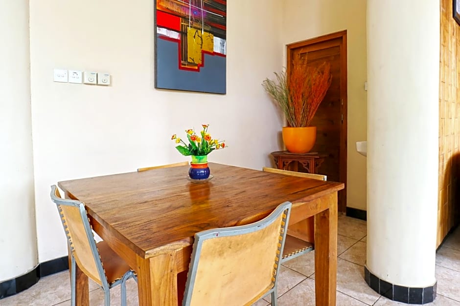 Kuta Bed & Breakfast Plus