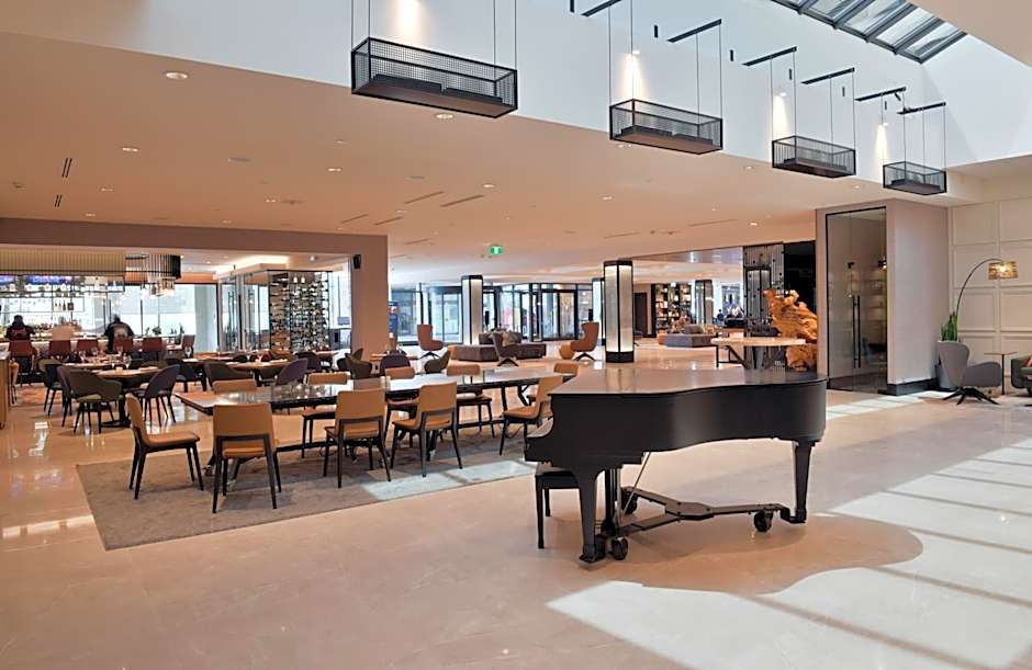 Sheraton Laval Hotel