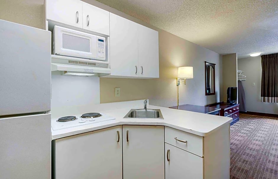 Extended Stay America Suites - Orlando - Maitland - 1760 Pembrook Dr.