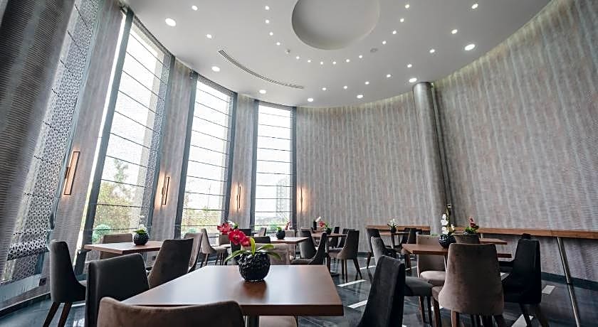 LOUIS V HOTEL LEBANON