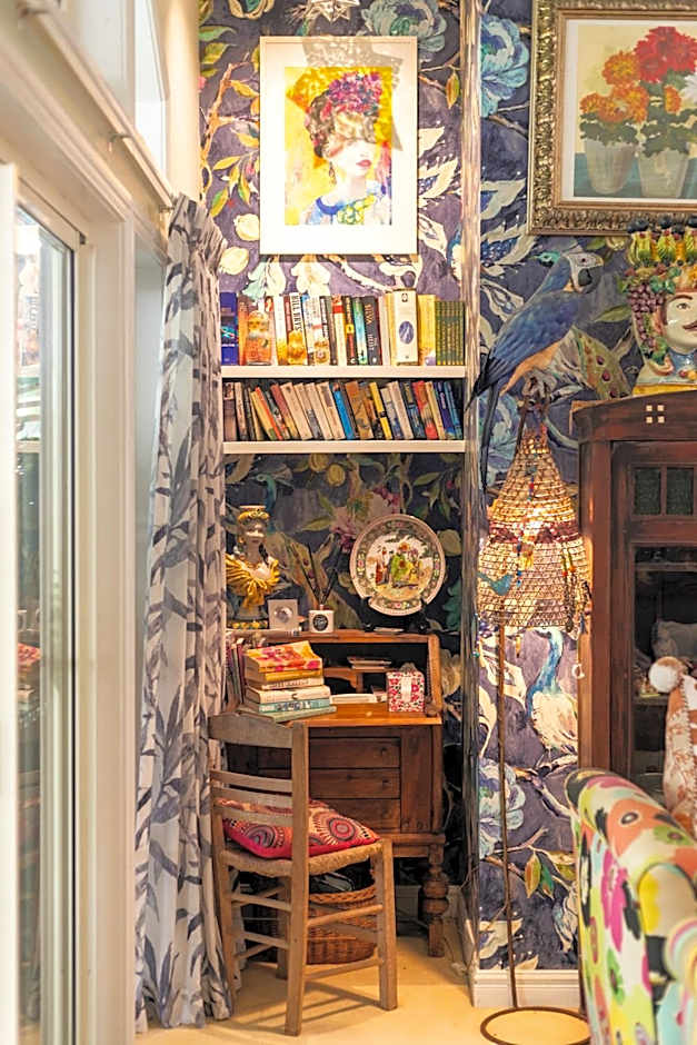 Noosa Valley Manor B&B