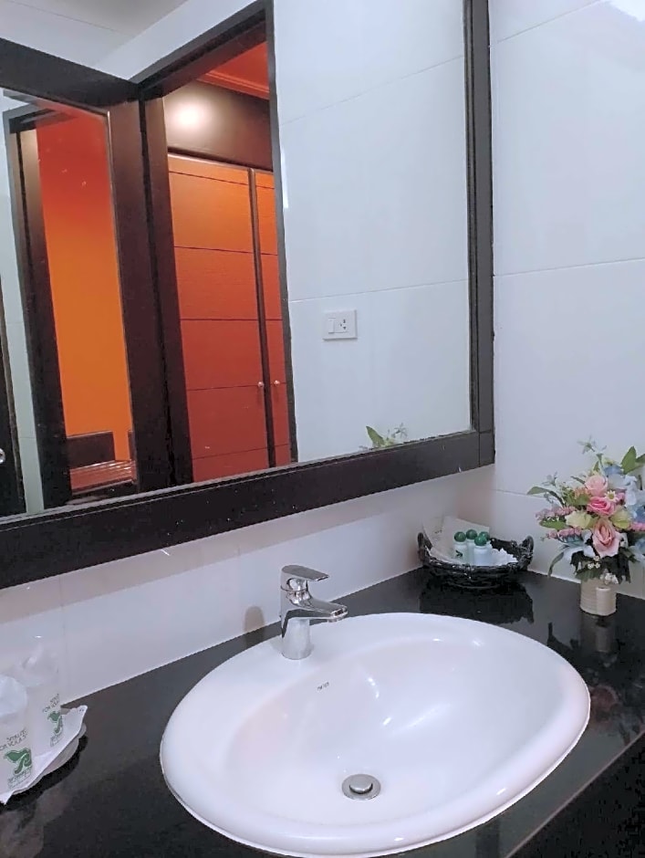 BP Grand Tower Hotel