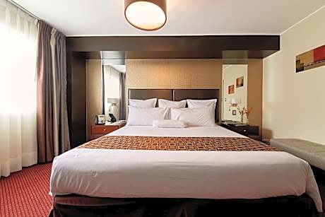 Superior Junior King Room