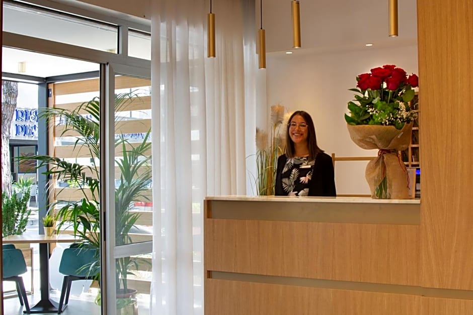 Hotel Suez