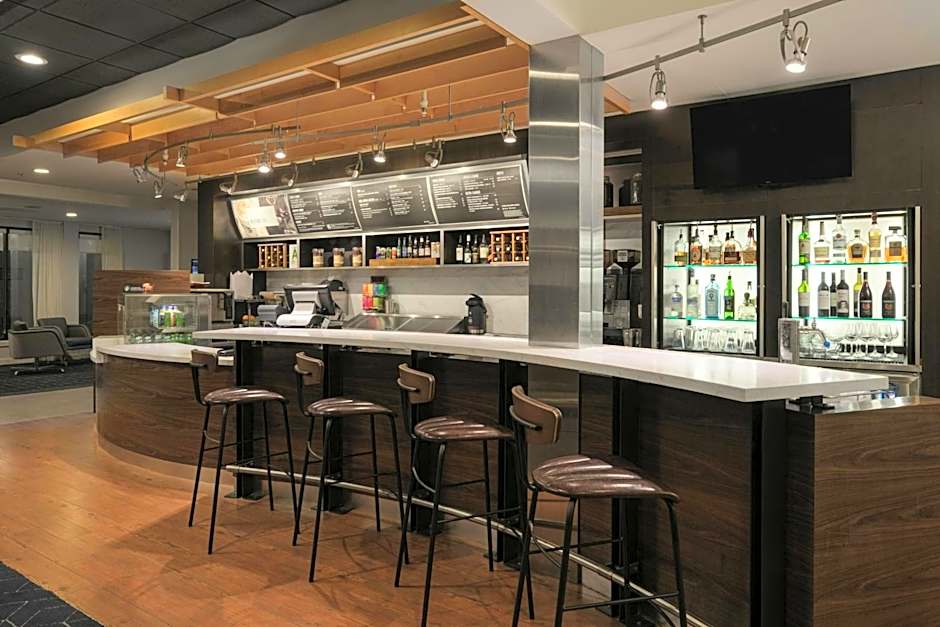 Courtyard by Marriott Louisville East