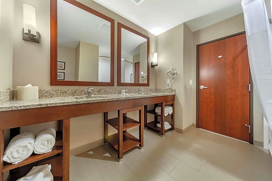 Comfort Suites Grand Island