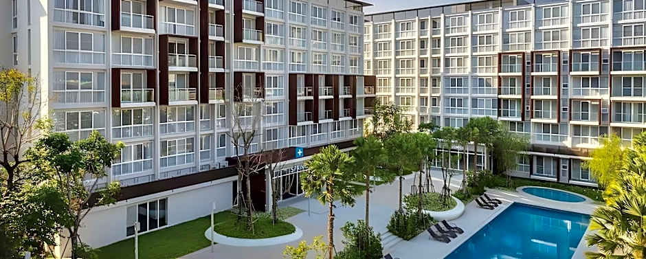 The Idle Hotel and Residence