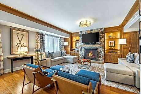 Deluxe Guest room, 1 King, Valley view