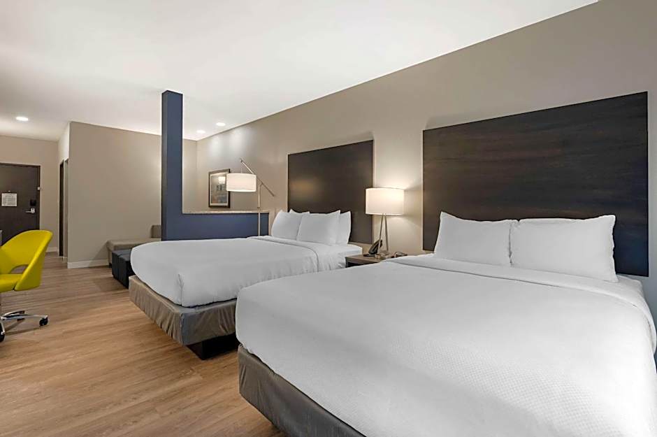 Comfort Suites Cincinnati University - Downtown